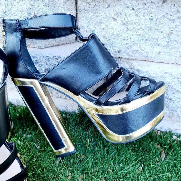 Qupid women's open toed black & gold platform heels - Picture 8 of 16